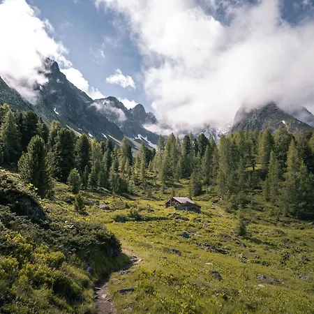 Miramonte-2 By Interhome