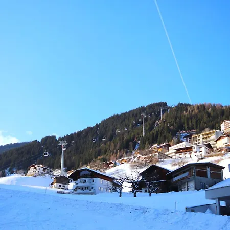 Miramonte-2 By Interhome דירה *